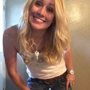 Meet your Posher, Candice